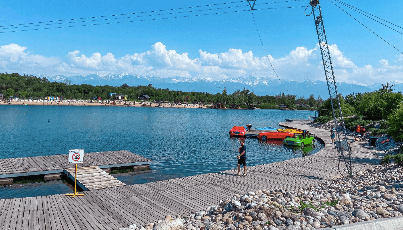 Алматы зона отдыха с бассейном